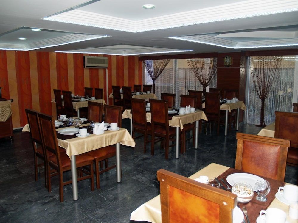 undefined Grand Hotel Duman 8