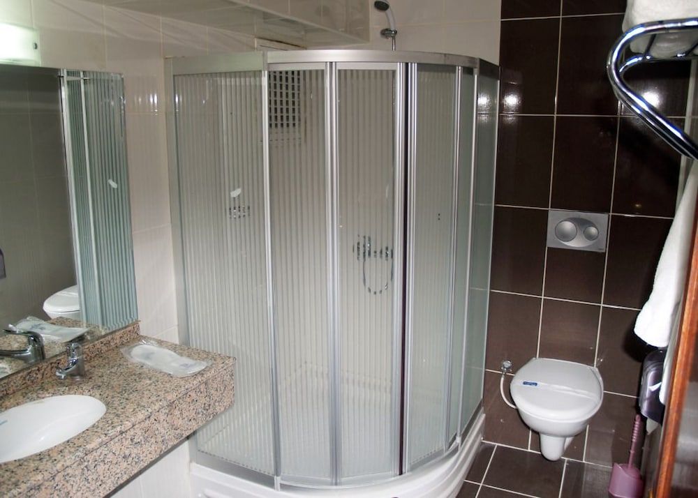 Grand Hotel Duman Standard Twin Room 4