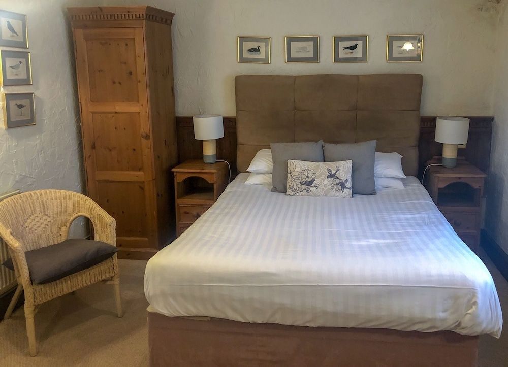 The Hoops Inn Standard Double Room 2