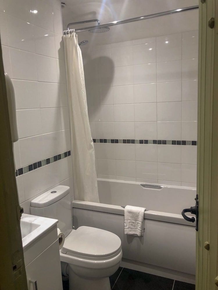 The Hoops Inn Standard Double Room 15