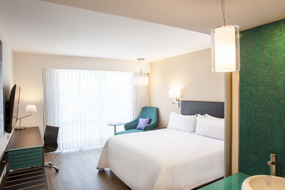 Fiesta Inn Celaya Galerías Superior Room, 1 King Bed 3