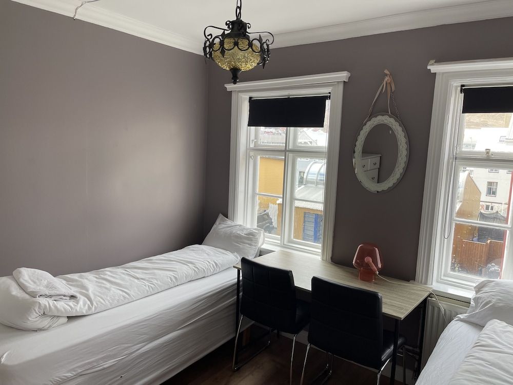 Mánagisting Guesthouse Basic Double or Twin Room, Shared Bathroom 12