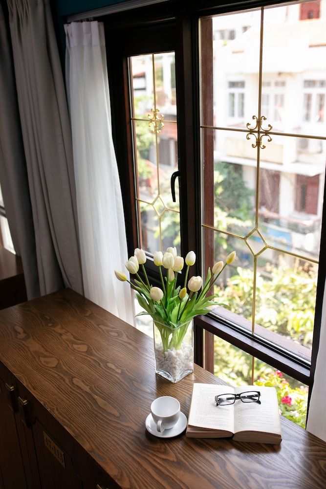 Little Charm Hanoi Hostel Deluxe Shared Dormitory, Women only, City View (6 Beds) 8