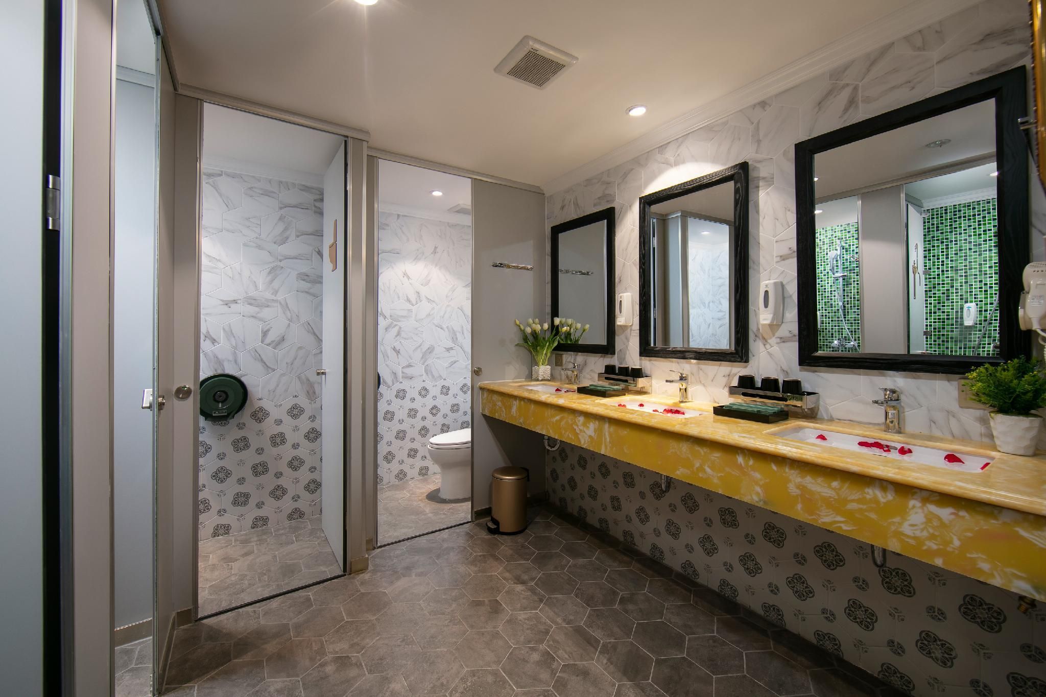 1 Person in 6-Bed Dormitory - Mixed