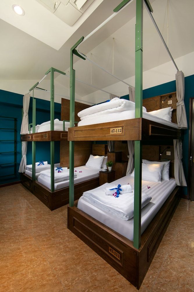 Little Charm Hanoi Hostel Deluxe Shared Dormitory, Women only, City View (6 Beds) 2