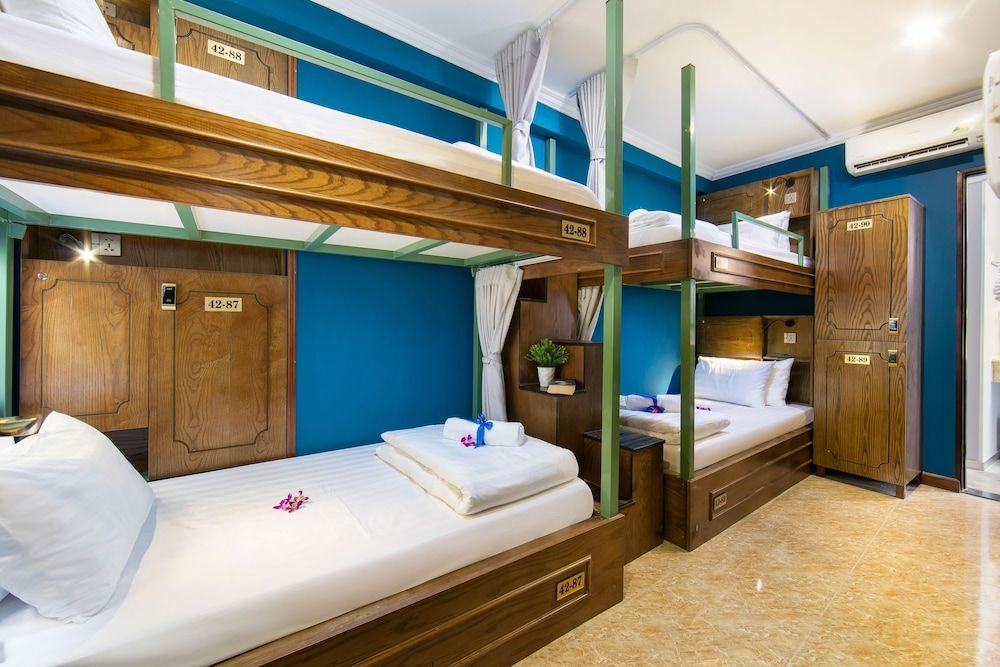 Little Charm Hanoi Hostel Superior Shared Dormitory, Women only (6 Beds)