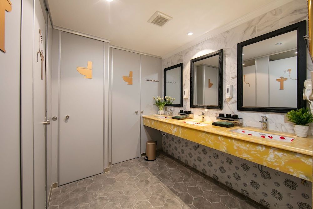 undefined Little Charm Hanoi Hostel 8