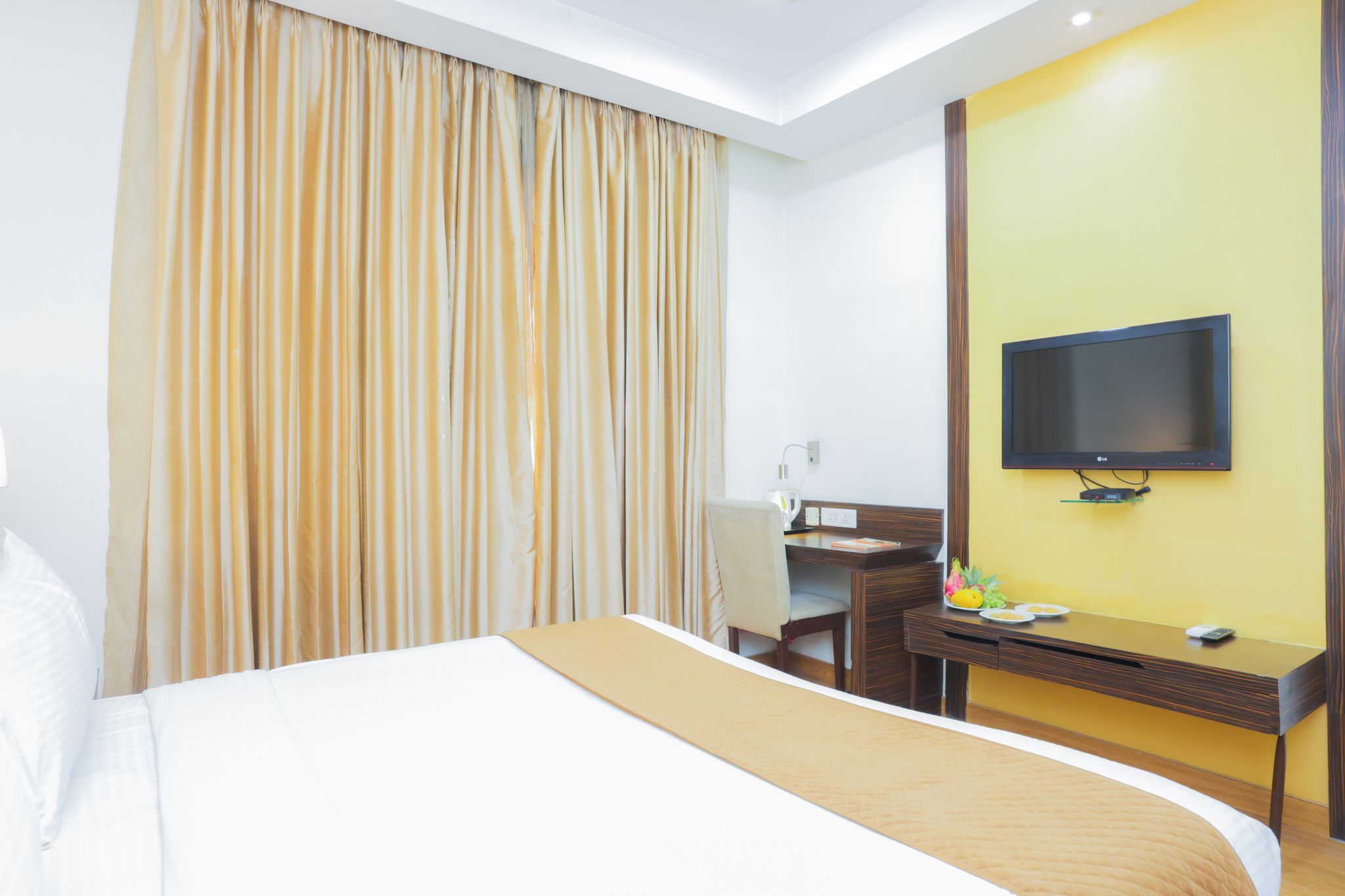 Hotel Hyphen Premier Deluxe Room 5