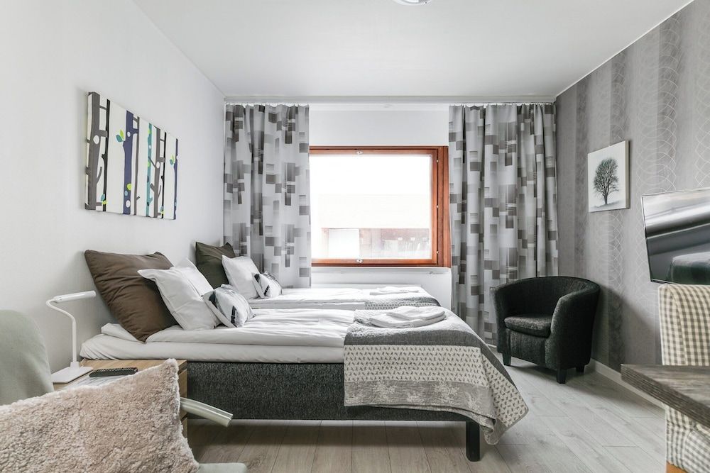 Studio, 2 Twin Beds (B2)