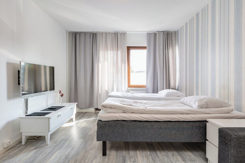 Studio, 2 Twin Beds (B1)