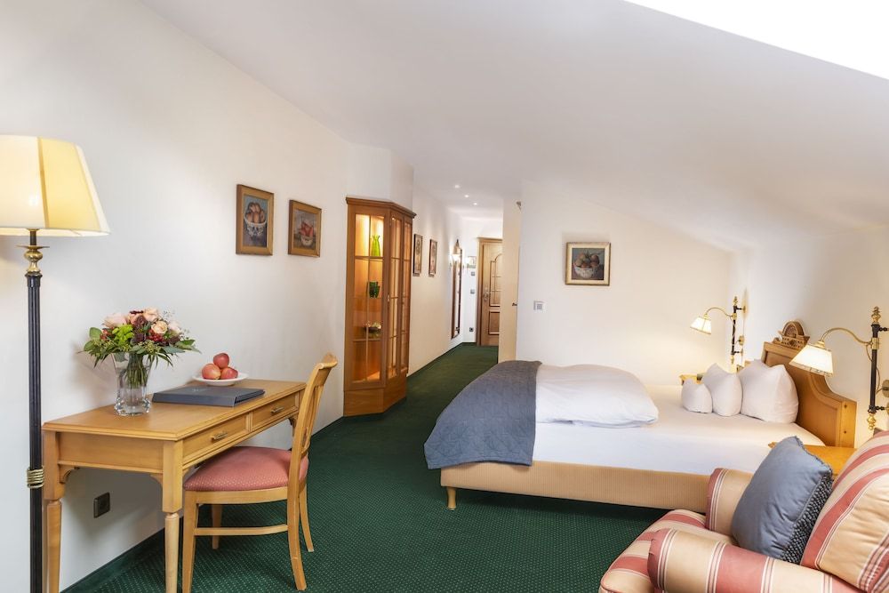 Wellness & Genuss Resort Engel Traditionelles Superior Einzelzimmer mit Balkon