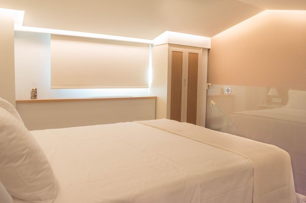 Two Storey Suite