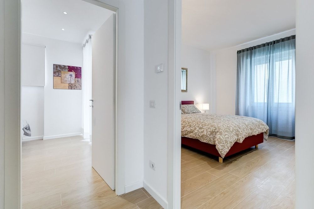 undefined Lovely 3 rooms apartment close Trastevere Station 10