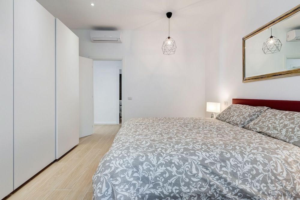 undefined Lovely 3 rooms apartment close Trastevere Station 6