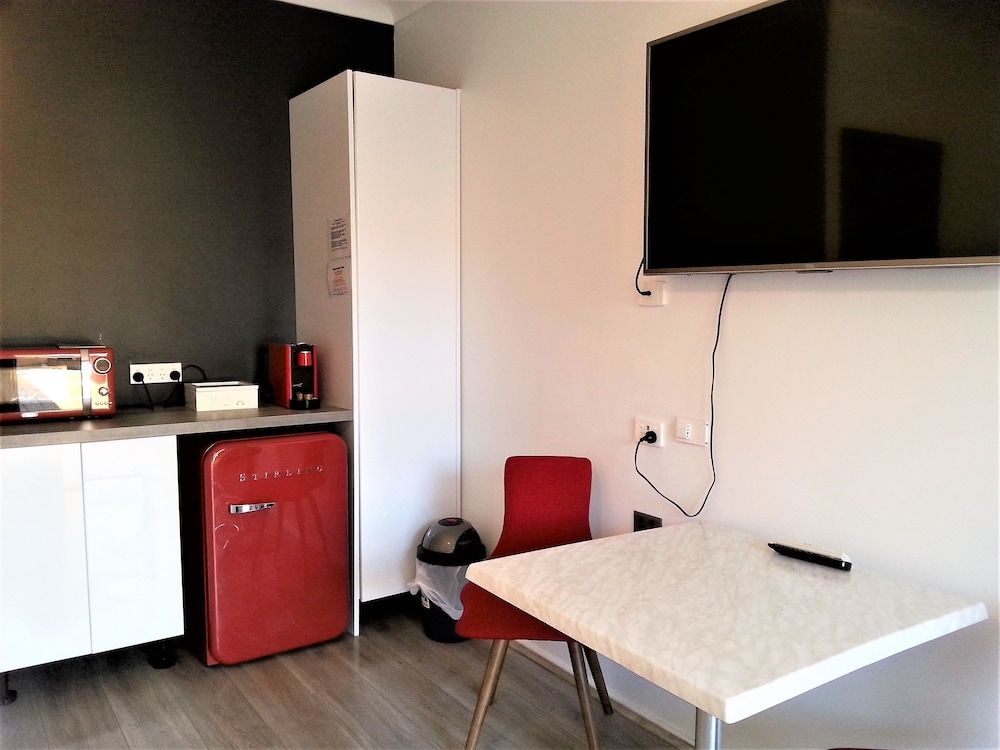 Kurri Motor Inn Standard Room, Non Smoking (Standard  Double) 9