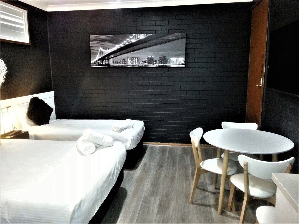 Kurri Motor Inn Family Room, Non Smoking 8