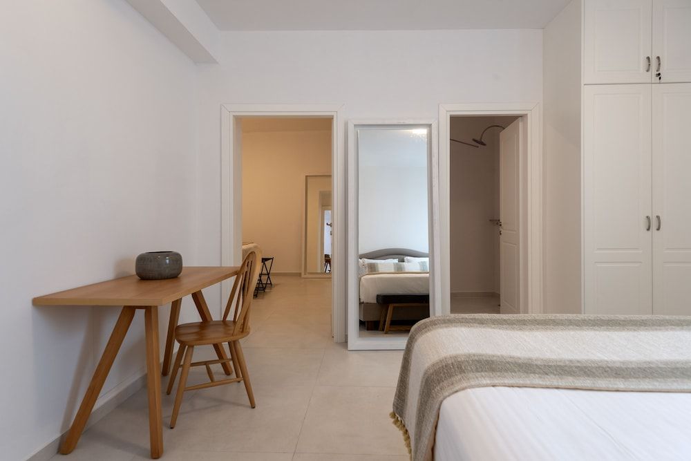 undefined La Maltese Villas Santorini 10