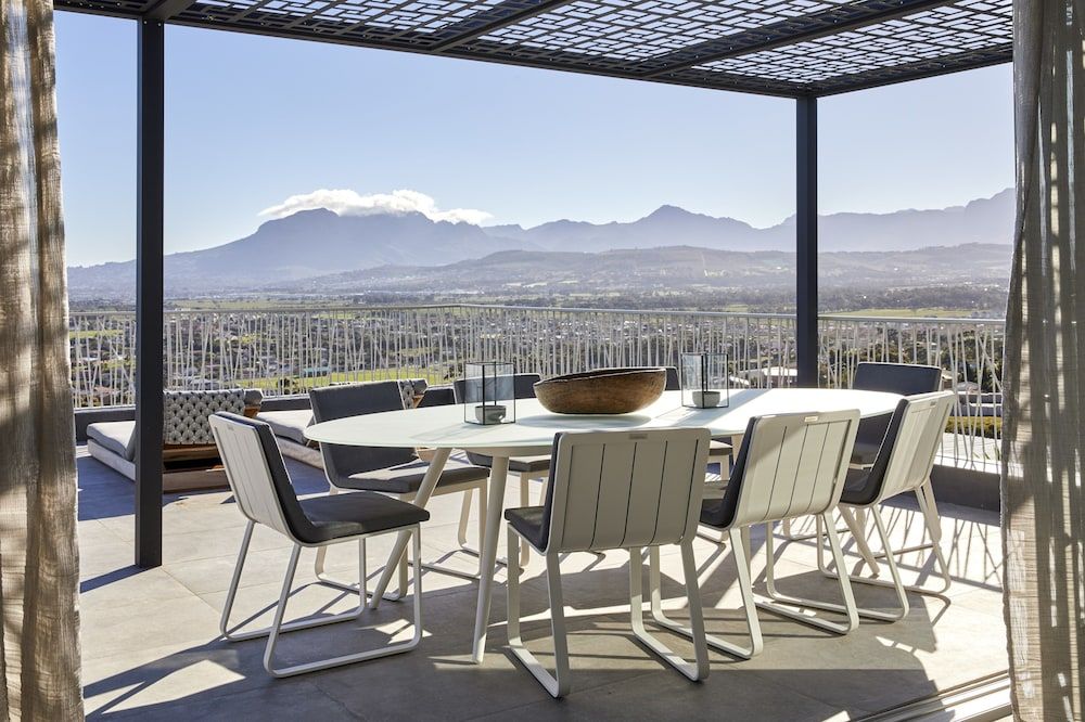 Kianga Luxury Penthouse, 2 Bedrooms, Ocean View 11