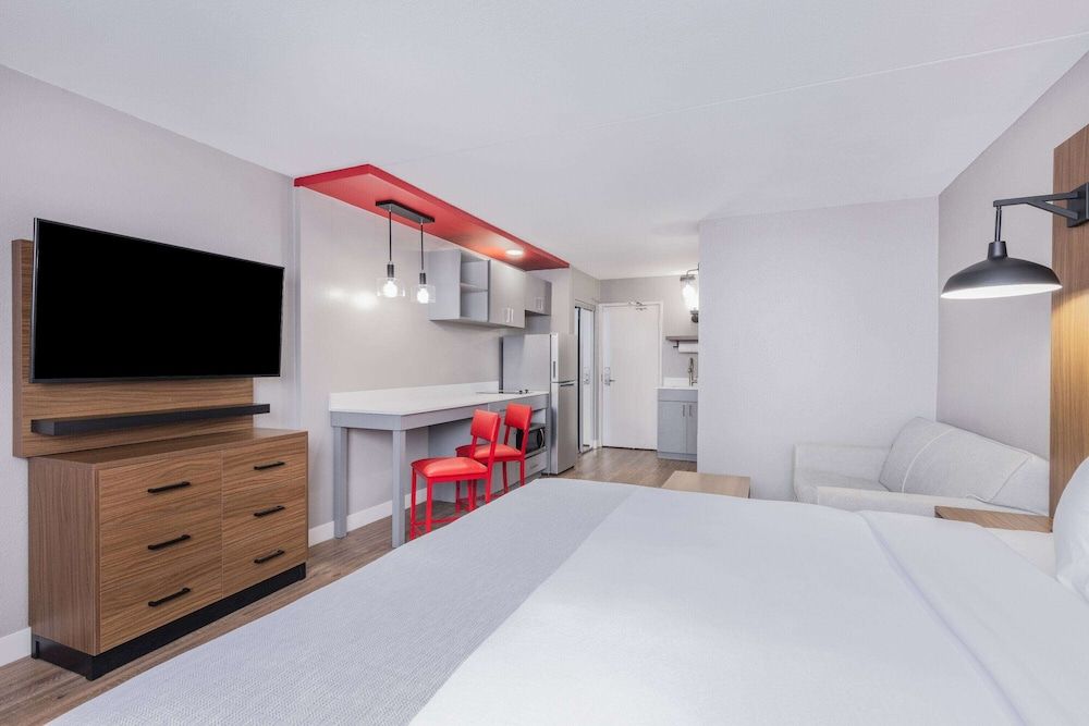 Superior Room, 1 King Bed, Non Smoking