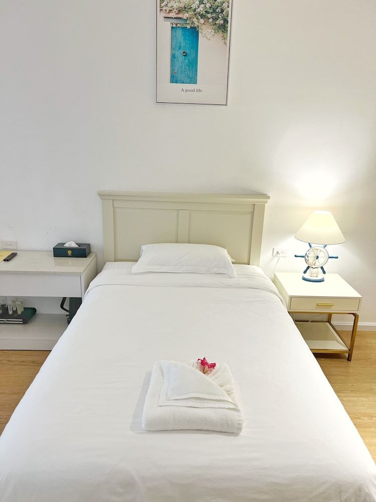 Tinian Diamond Hotel Standard Room 2