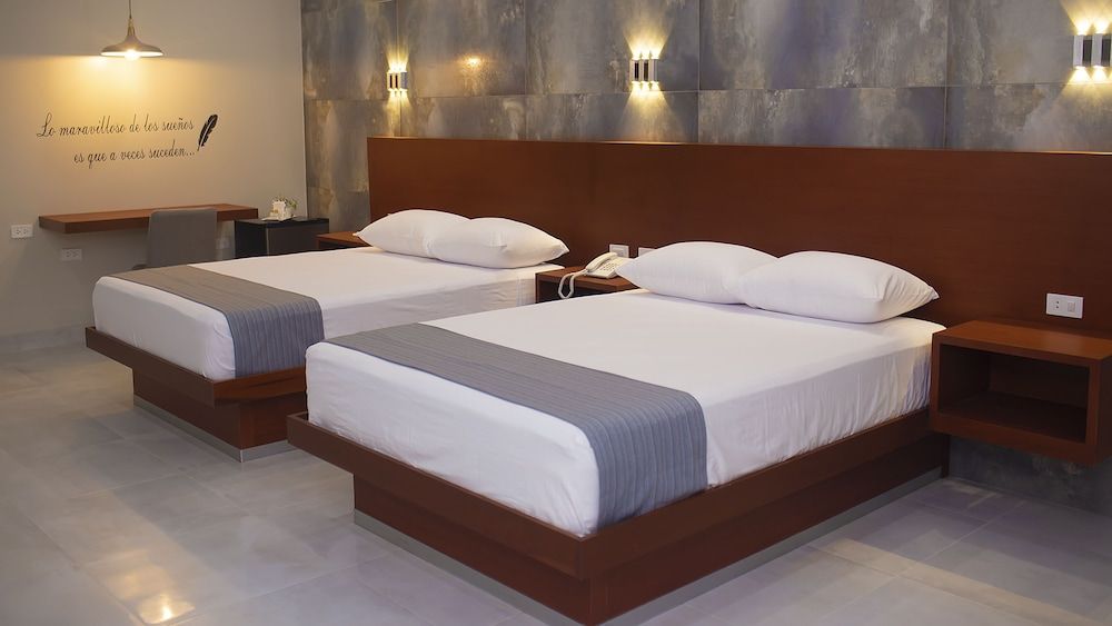 Comfort, 2 Queen, City View