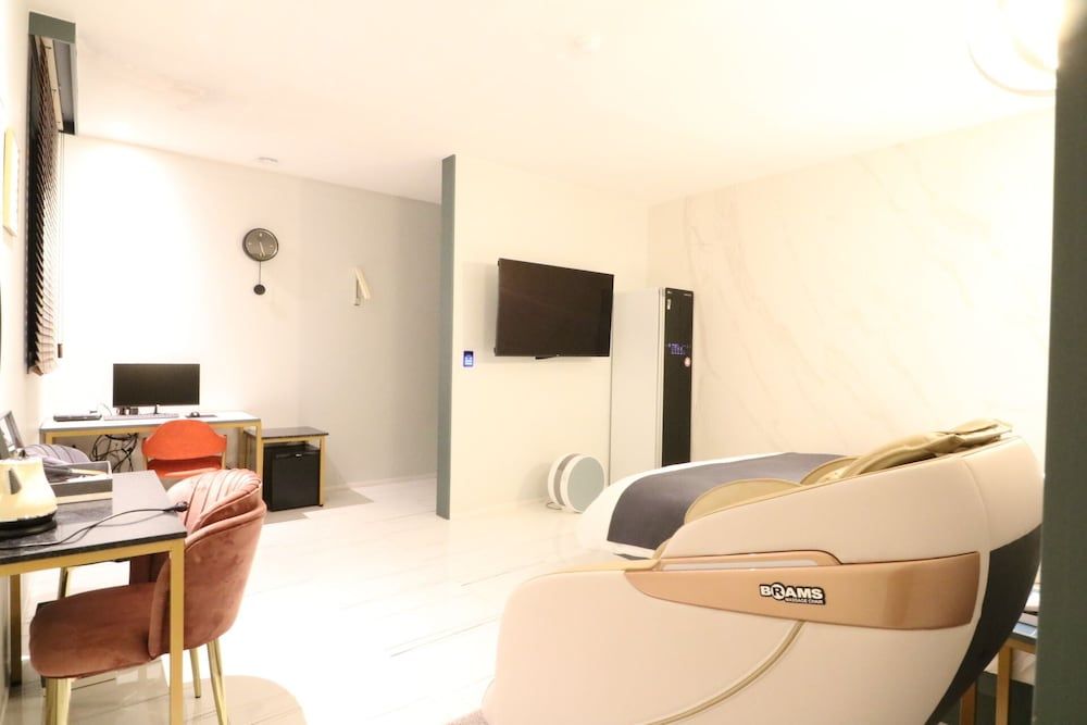 Stay-inn Hotel Signature Double Room 18