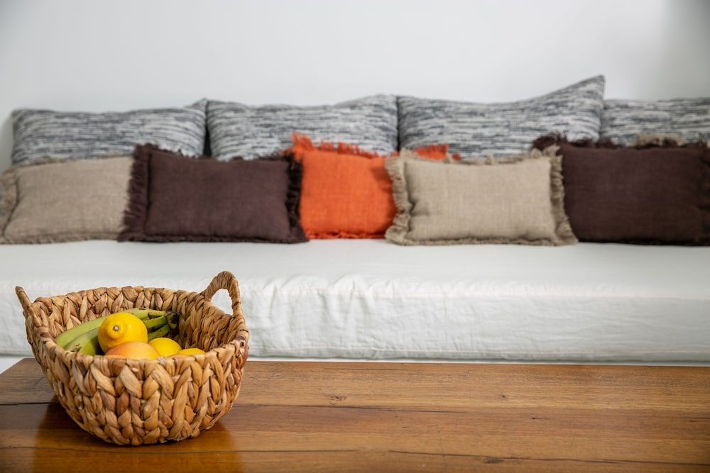 Thimari Lodge Cave Suite 9