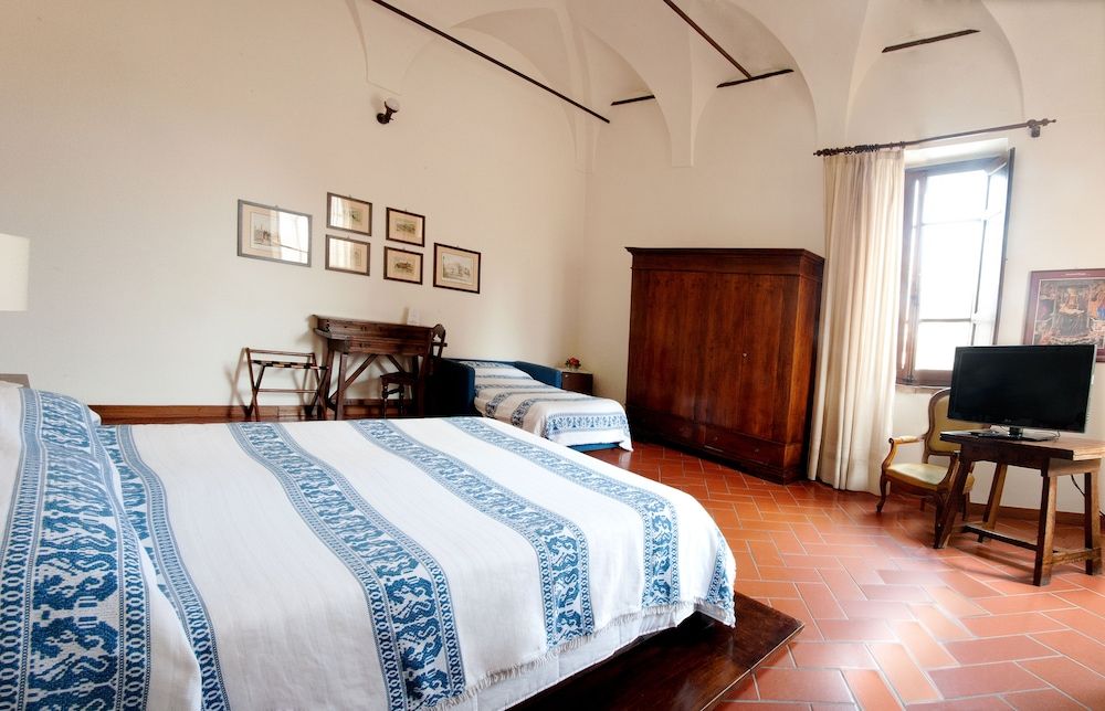 Lo Spedalicchio Deluxe Double Room 4