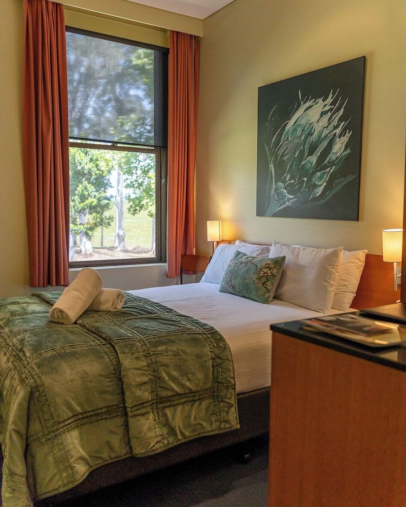 The Grand Oaks Resort Standard Room, Non Smoking (Double Room) 2