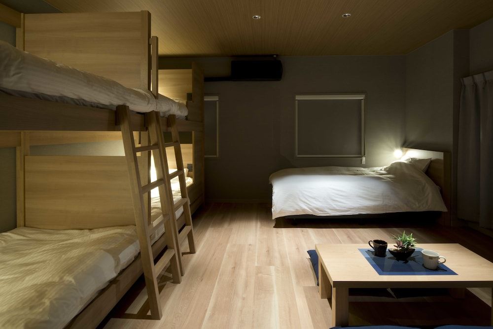 [205] Quadruple Room