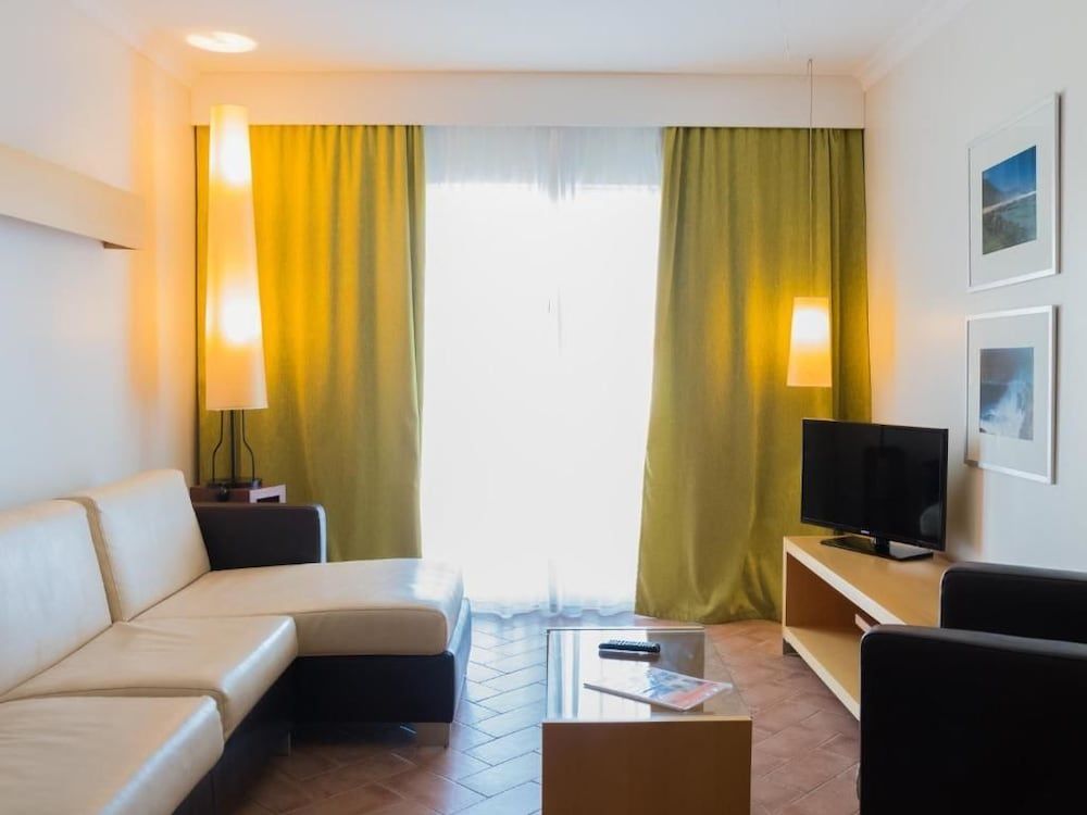 Pontalaia Apartamentos Turisticos Standard Apartment, 2 Bedrooms, Balcony, Partial Ocean View 14