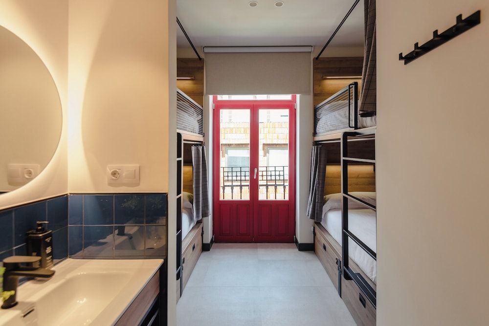 undefined Latroupe La Granja 3