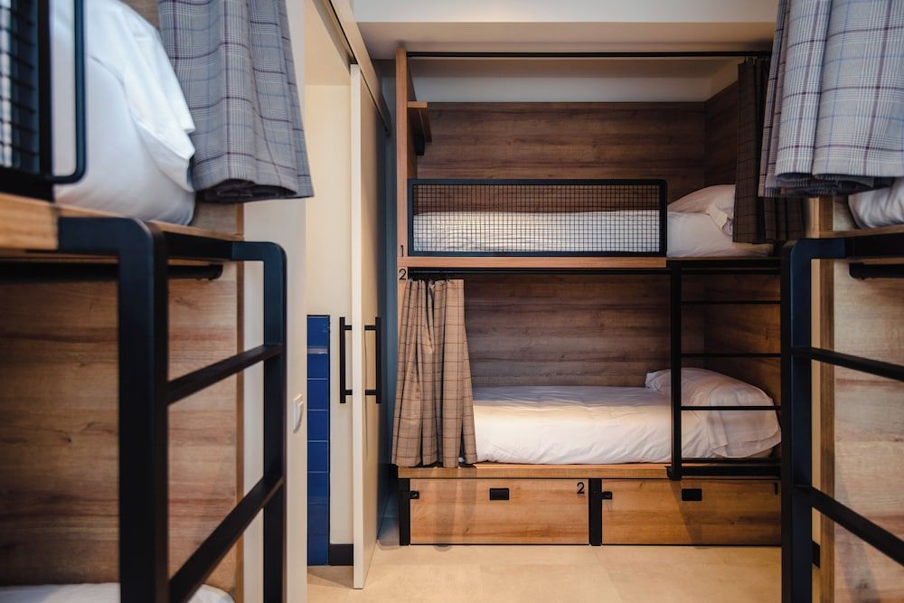 undefined Latroupe La Granja 4