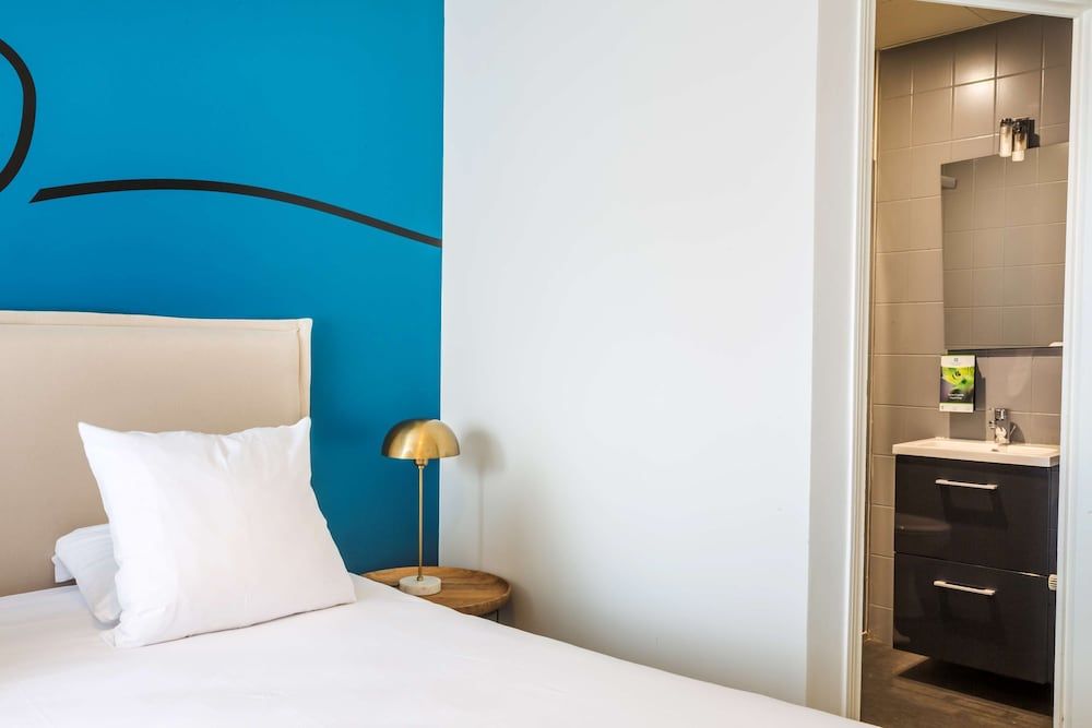 Sure Hotel by Best Western Argentan Superior Room, 1 King Bed, Non Smoking 2