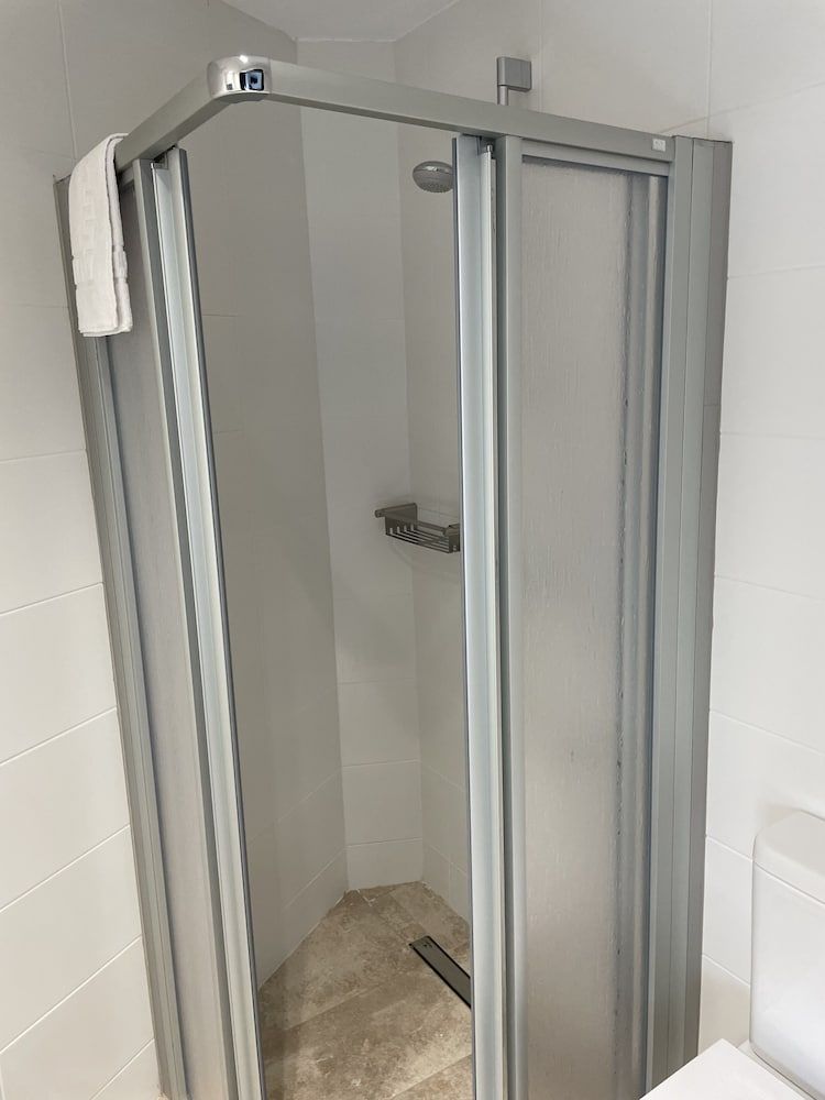 Hey Rooms Family Room 7