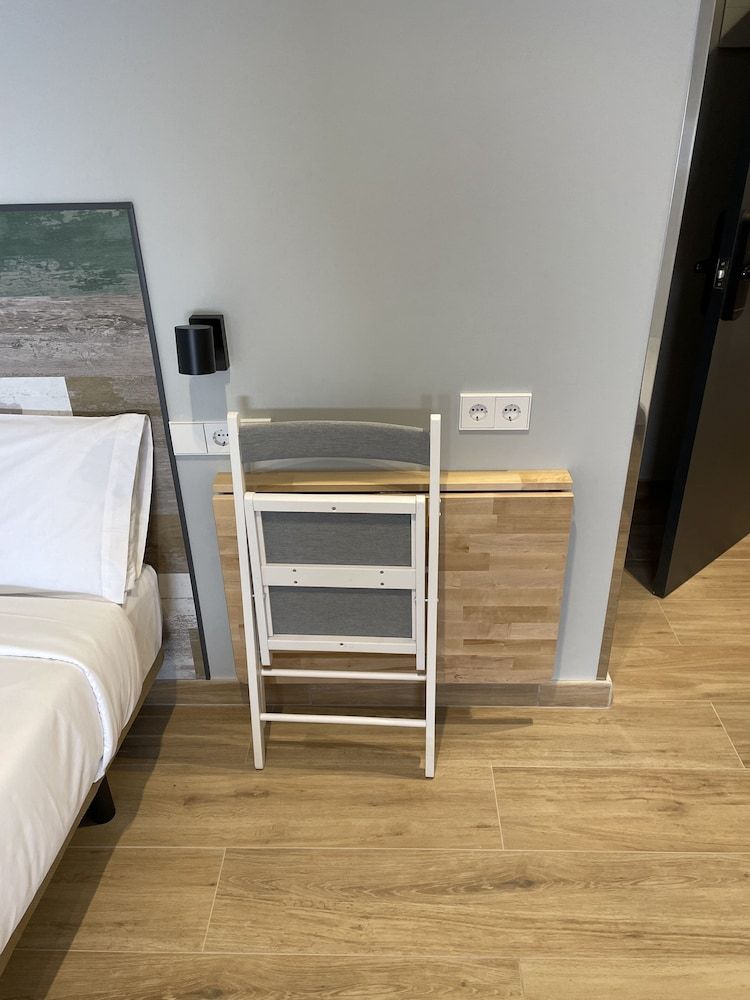 Hey Rooms Family Room 11