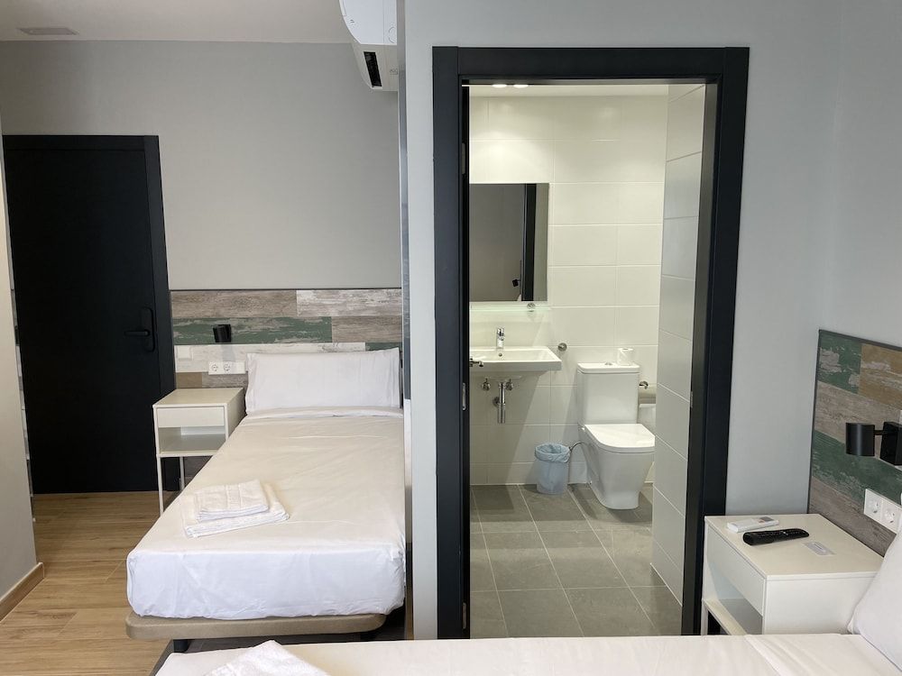 Hey Rooms Family Room 8