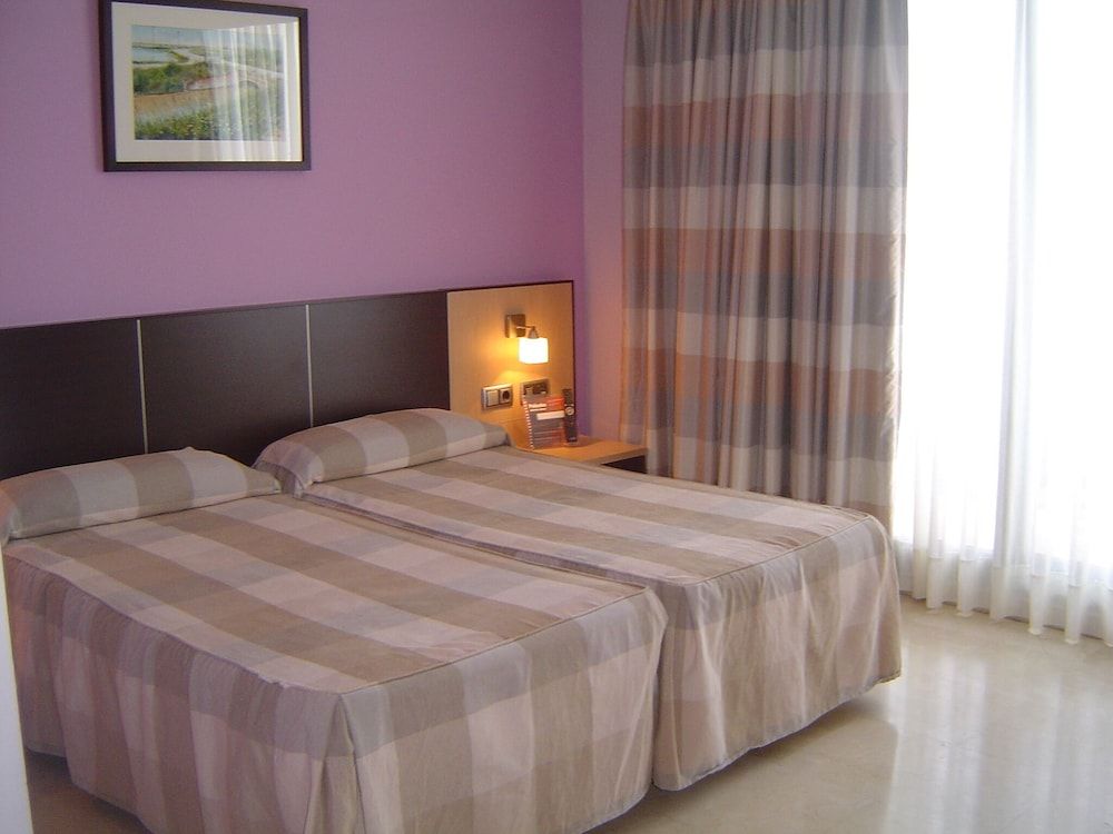 Standard Double Room (2 Persons)