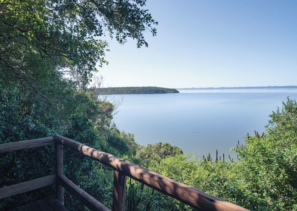 Malkoha Lake St. Lucia Deluxe Double Room, 1 King Bed, Bathtub, Lake View 8