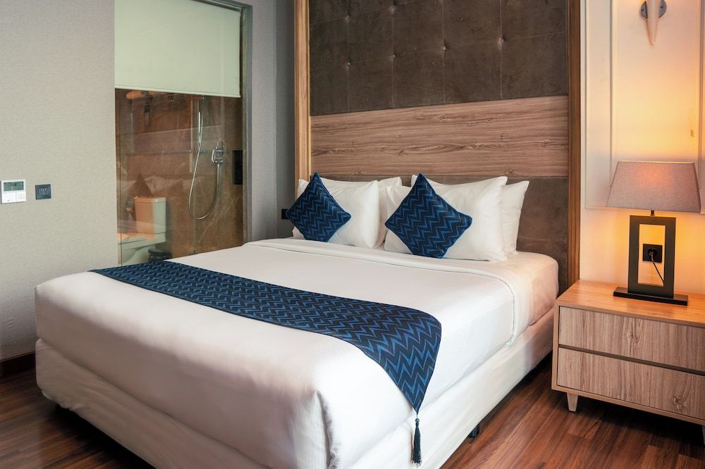 Azana Suite Hotel Antasari Deluxe Room, 1 King Bed 2