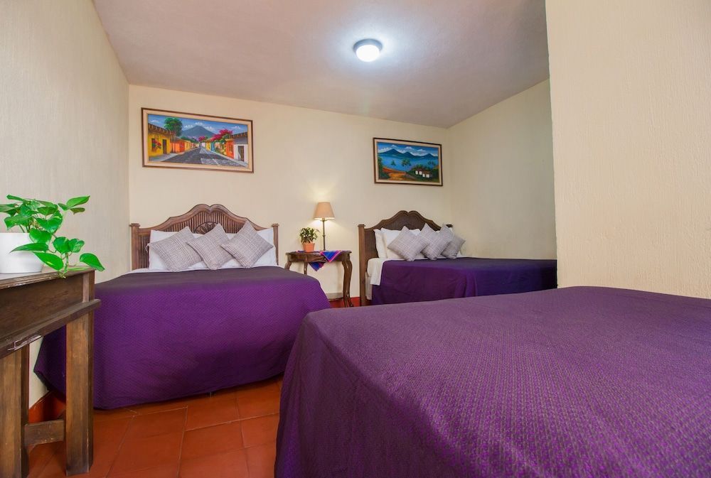 Posada Doña Luisa Standard Triple Room, Courtyard View 5