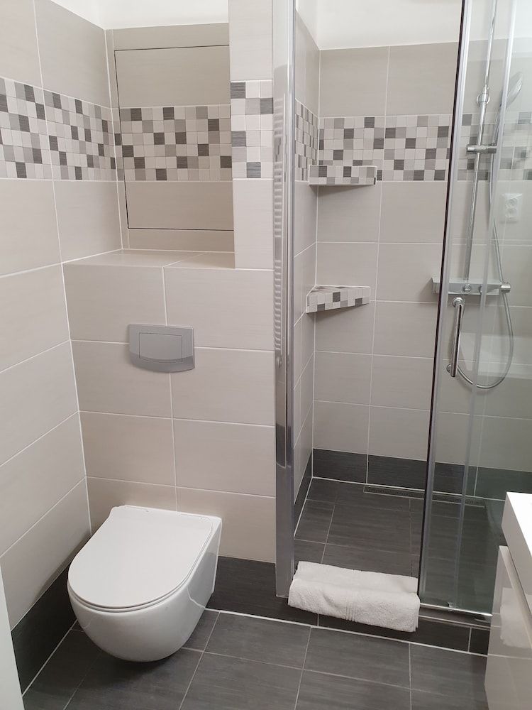 Hotel Jerabek Twin Room 4