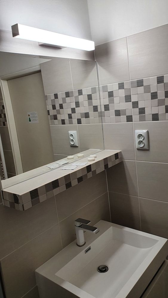 Hotel Jerabek Twin Room 3