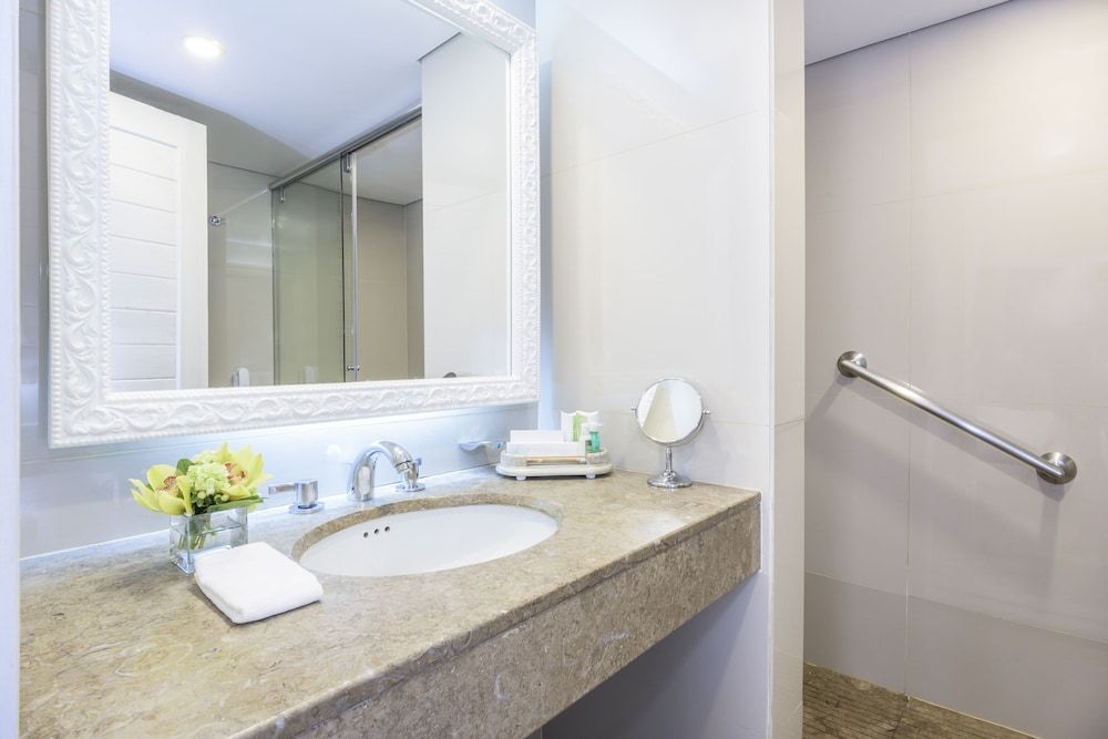 GHL Hotel Hamilton Standard Room, 1 Queen Bed 7