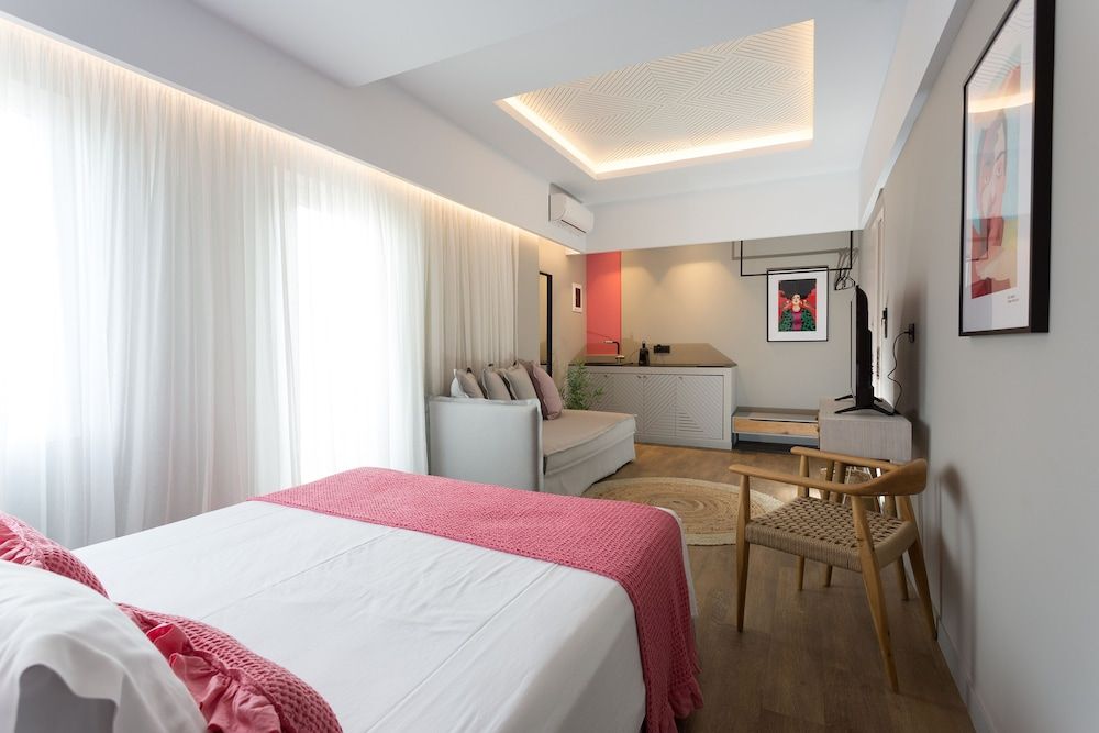 Artree Suites Deluxe Junior Suite