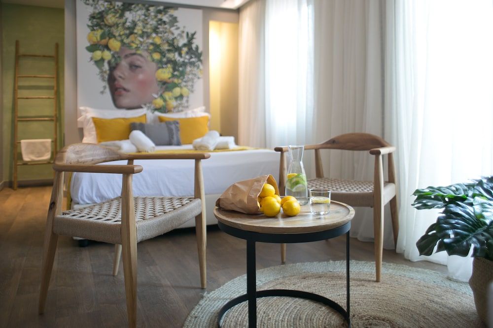 Artree Suites Deluxe Suite 17