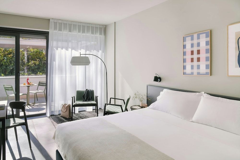 Testaccio Hotel Monte dei Cocci, Sonder by Marriott Bonvoy Room, 1 King Bed, Terrace 3