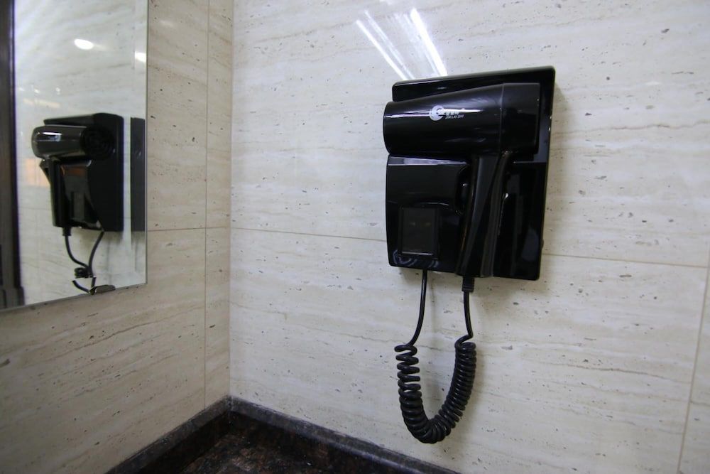 Qaser AlSultan Hotel Suites Deluxe Double Room 3