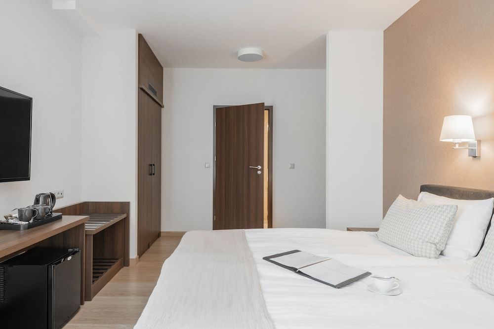 Economy Triple Room