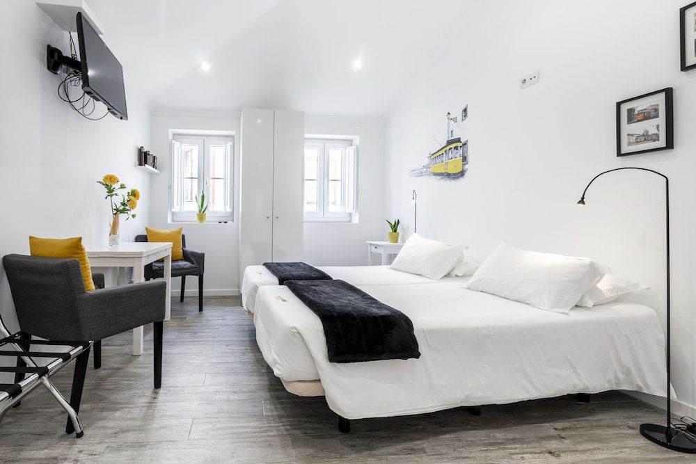 undefined Castle Inn Lisbon Apartments 2